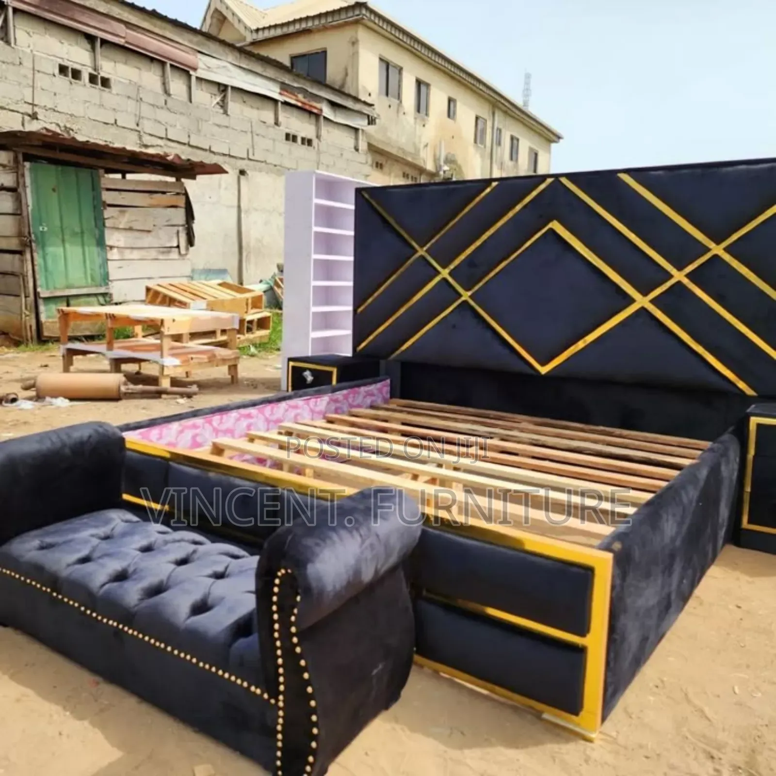 King Size Bed F Available