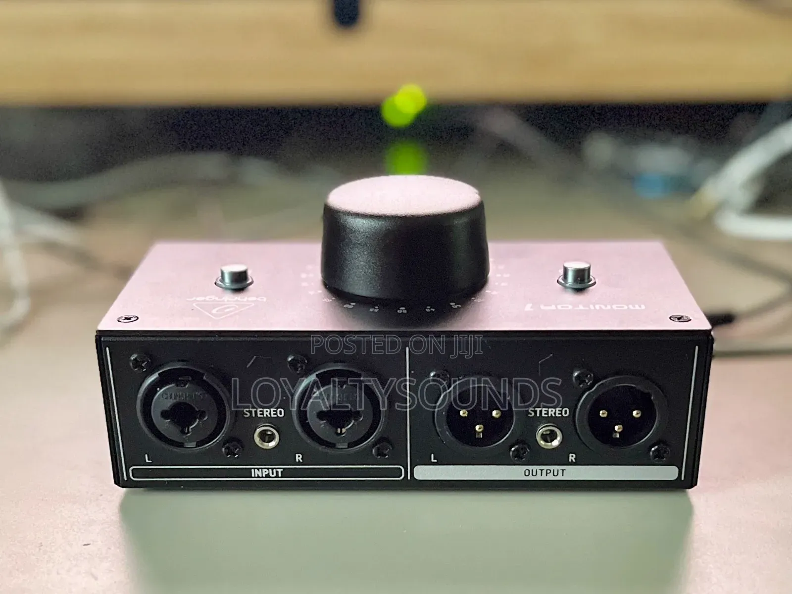 Behringer Monitor1 Passive Stereo Monitor and Volume Control