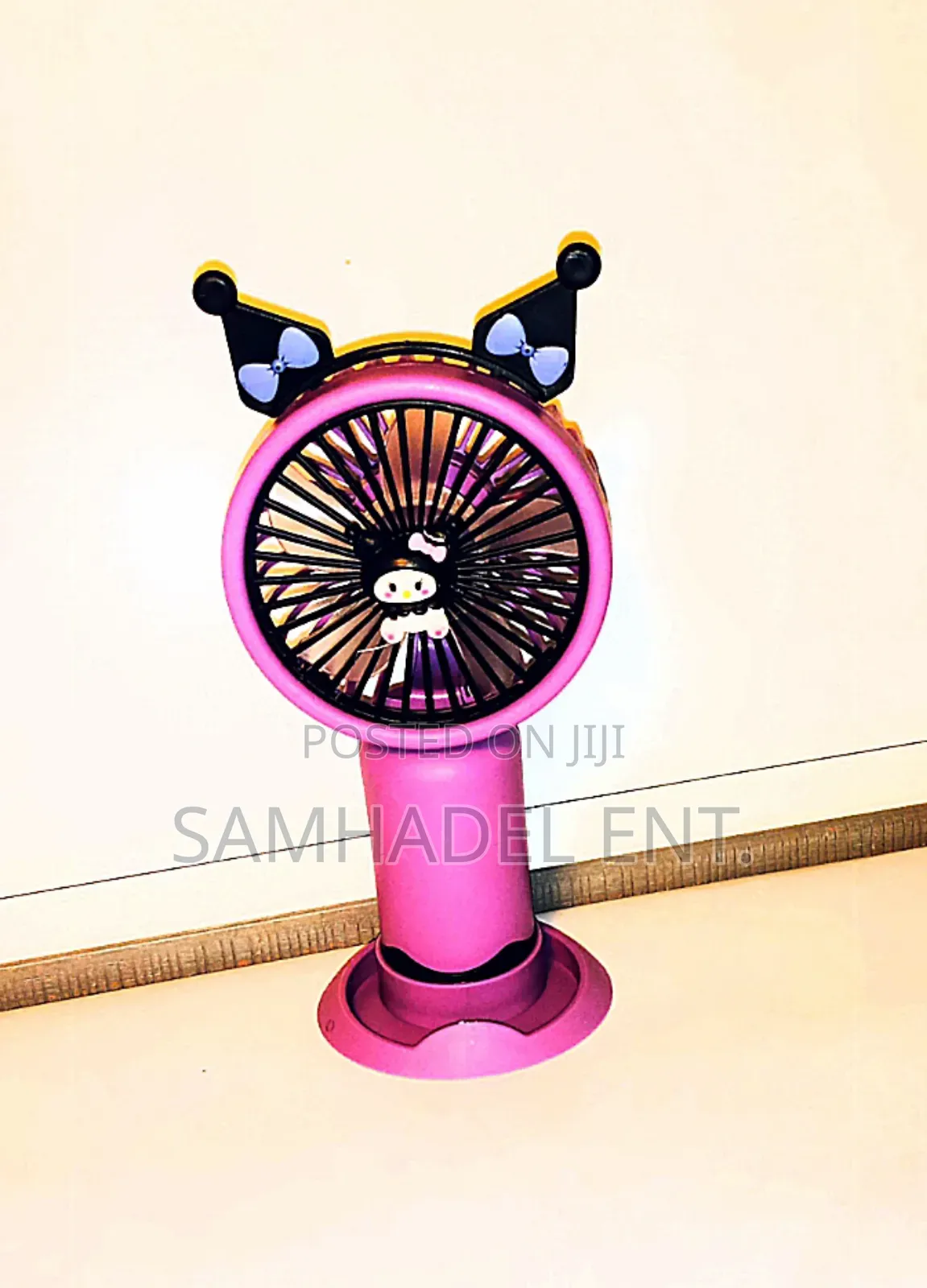 Trendy Hand Fans