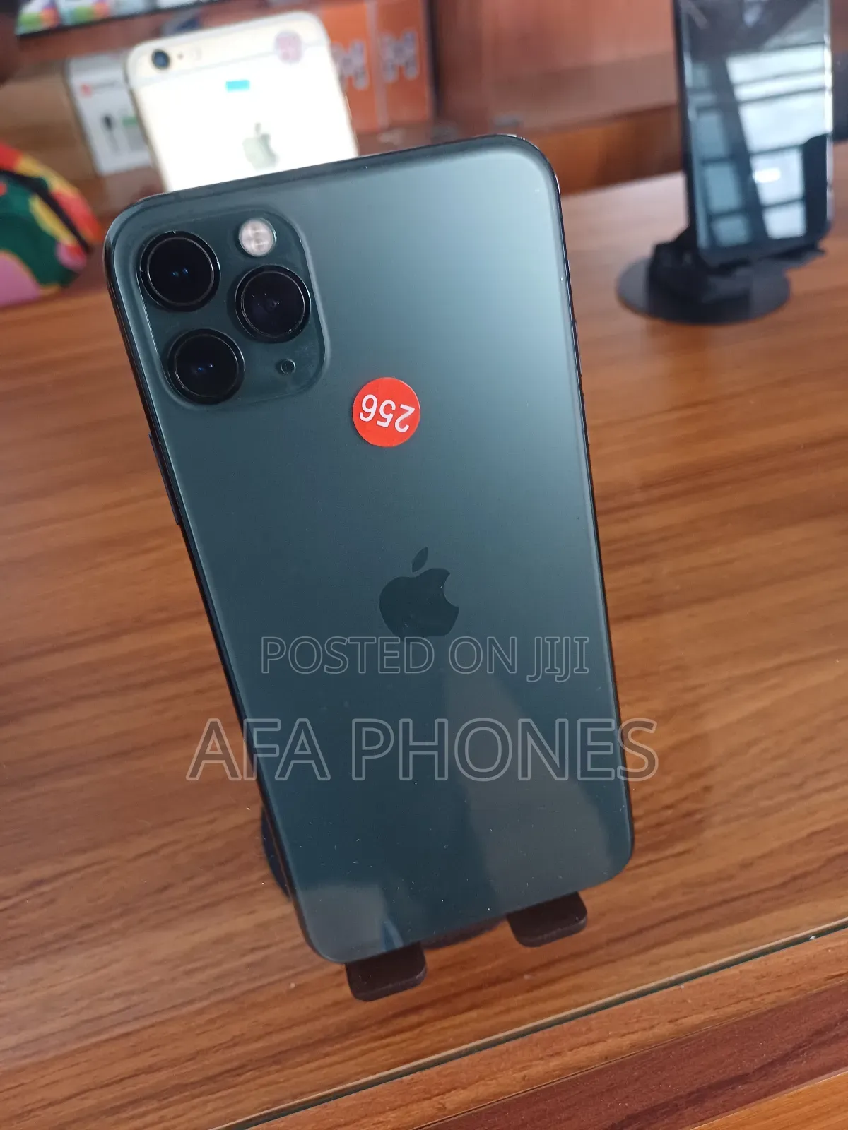Apple iPhone 11 Pro Max 64 GB Green