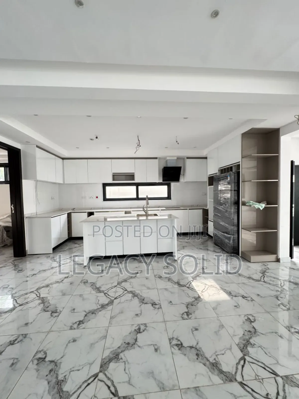 4bdrm Mansion in ๐ป๐๐๐๐๐ข ๐๐๐๐๐ ๐๐๐๐, Adjiriganor for sale