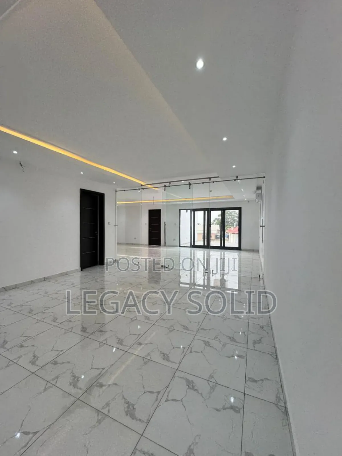 4bdrm Mansion in ๐ป๐๐๐๐๐ข ๐๐๐๐๐ ๐๐๐๐, Adjiriganor for sale
