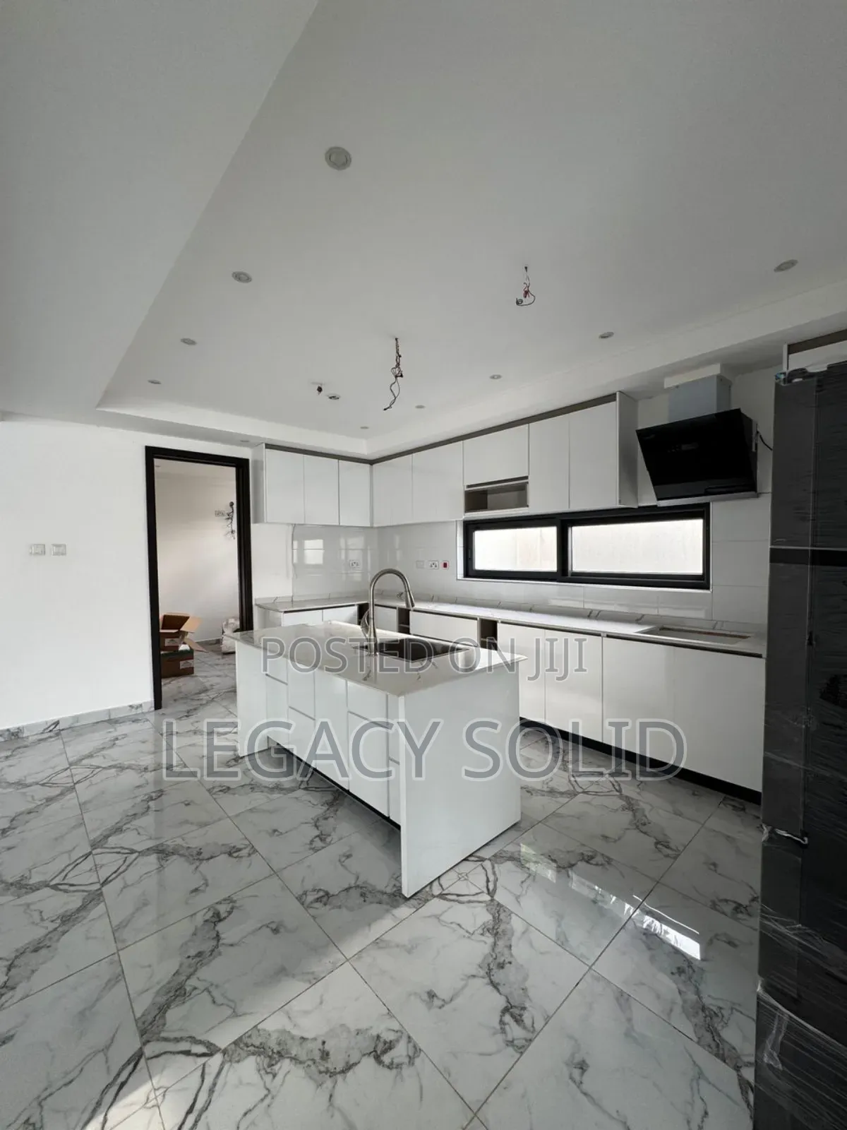 4bdrm Mansion in ๐ป๐๐๐๐๐ข ๐๐๐๐๐ ๐๐๐๐, Adjiriganor for sale