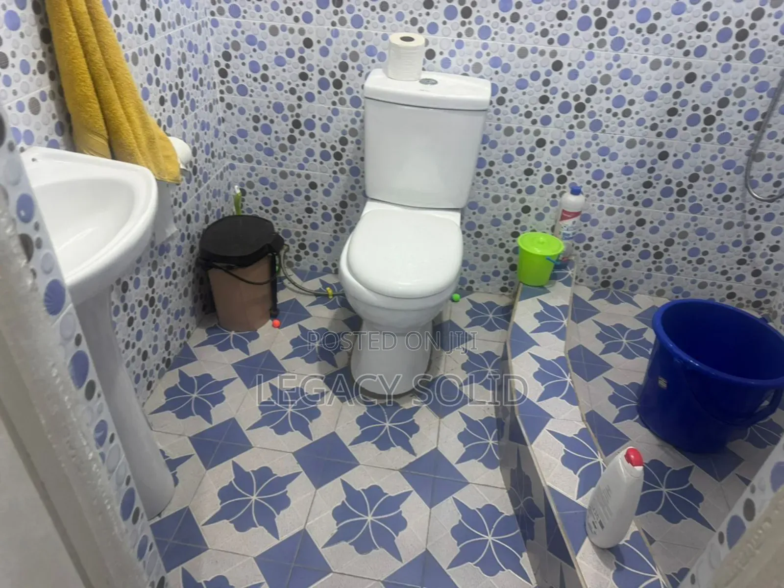 6bdrm Duplex in 𝙻𝚎𝚐𝚊𝚌𝚢 𝚜𝚘𝚕𝚒𝚍 𝚛𝚎𝚊𝚕, Spintex for sale