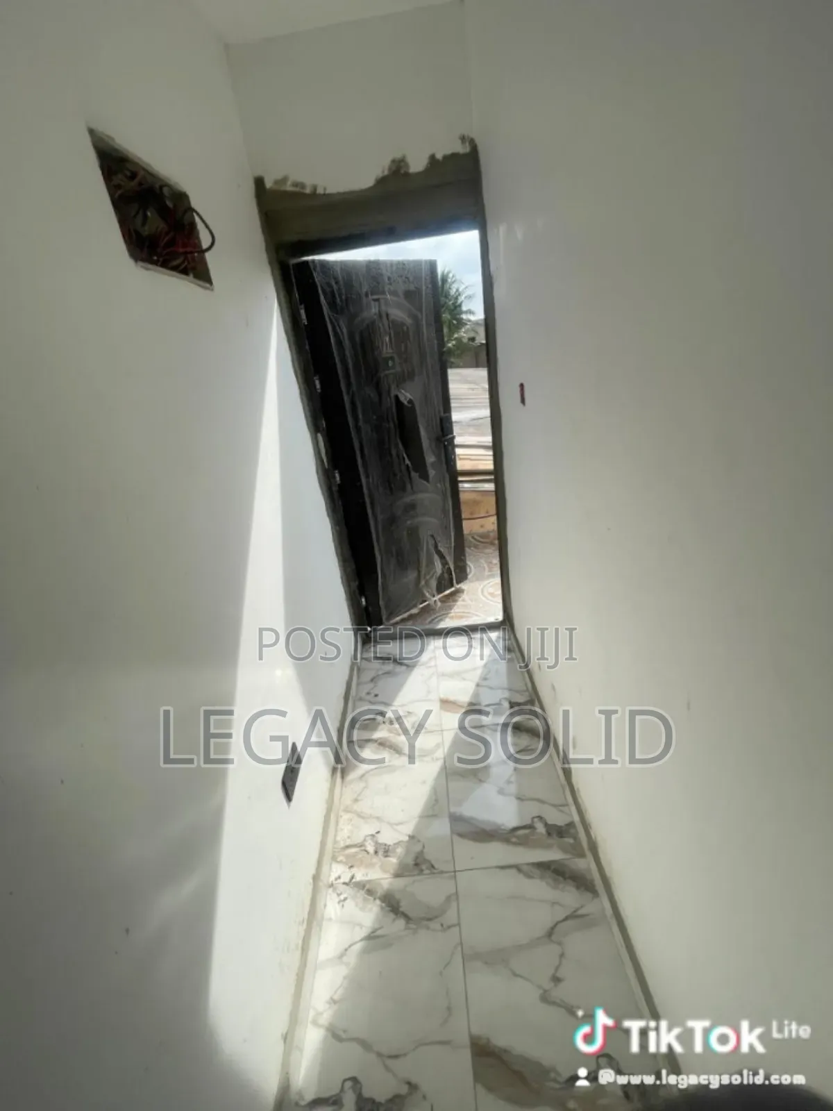 1bdrm Apartment in 𝙻𝚎𝚐𝚊𝚌𝚢 𝚜𝚘𝚕𝚒𝚍 𝚛𝚎𝚊𝚕, Teshie for rent