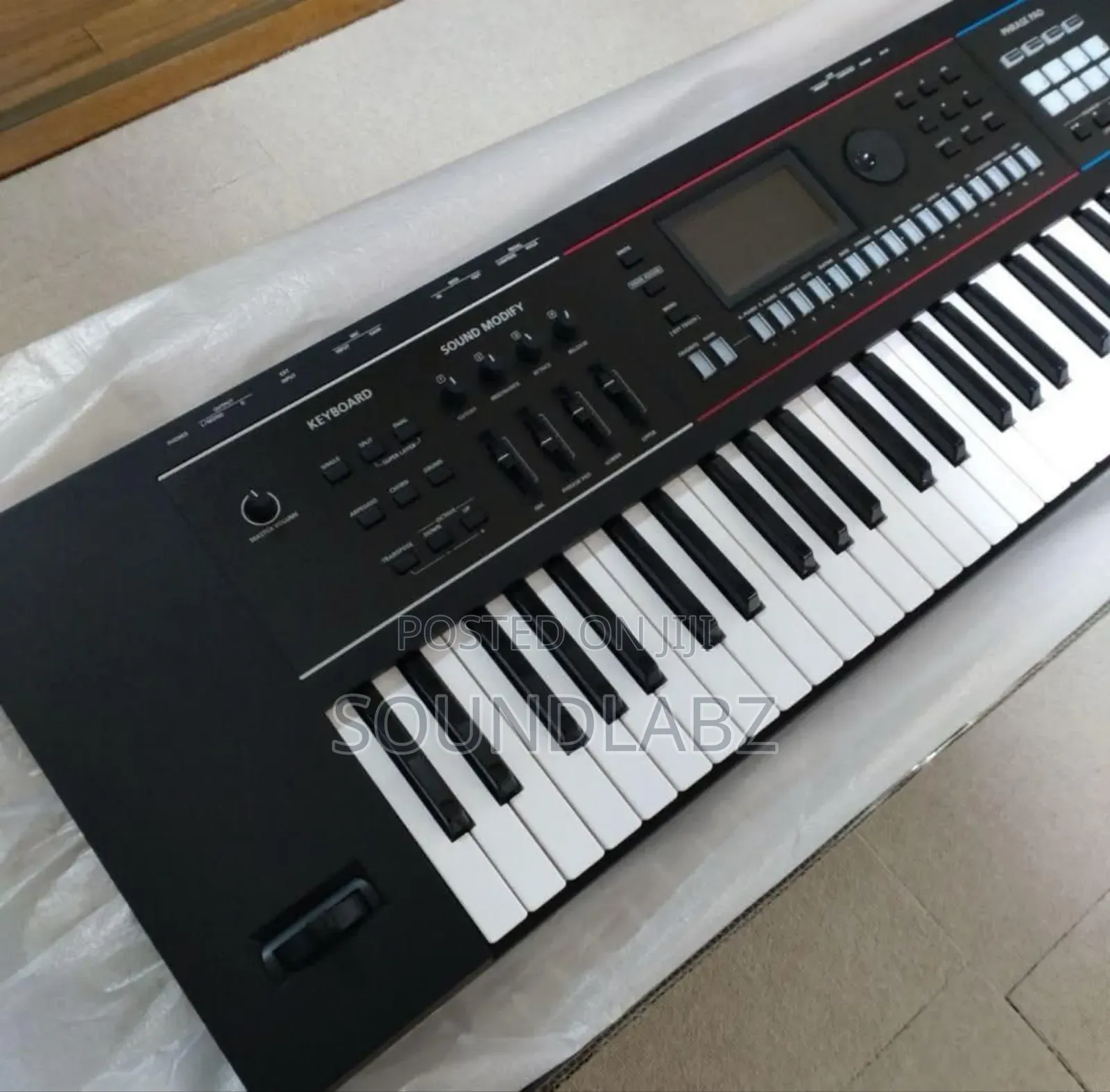 Roland Juno-d6 Keyboard Synthesizer
