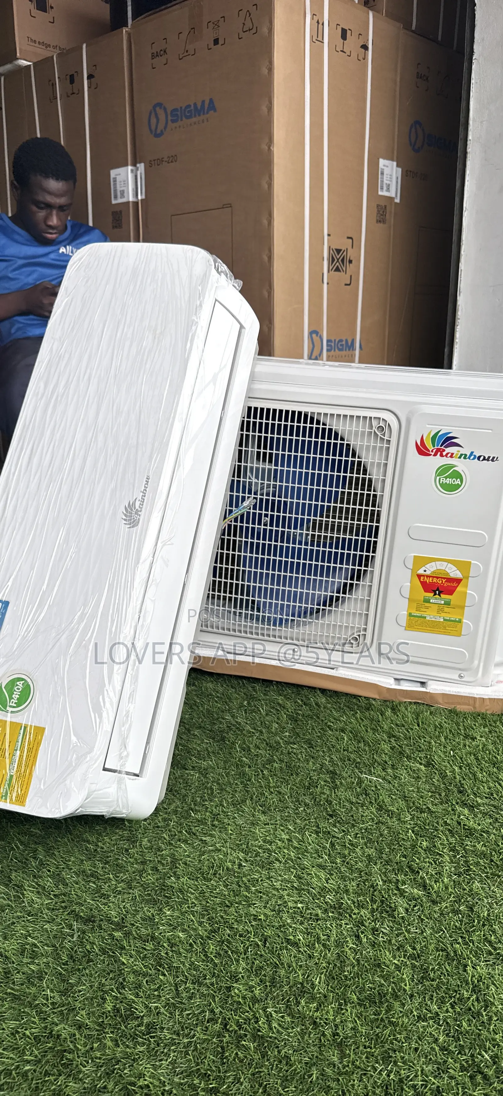 Discounted 1.5hp Air Condition Silent Brand. Ew in Box
