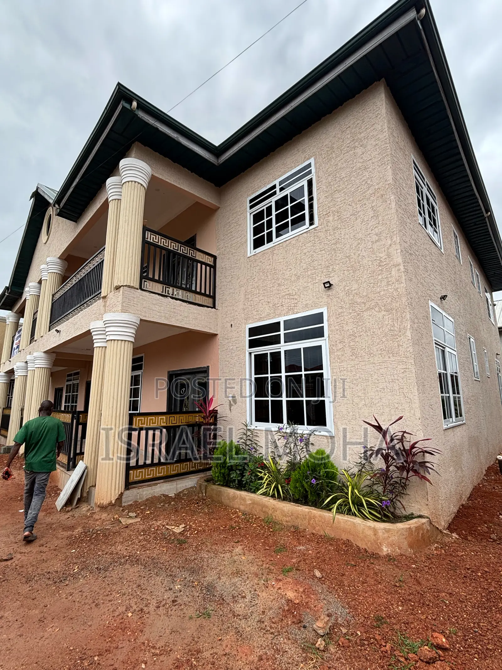 3bdrm Apartment in Chicken Man Pizza, Frafraha for rent