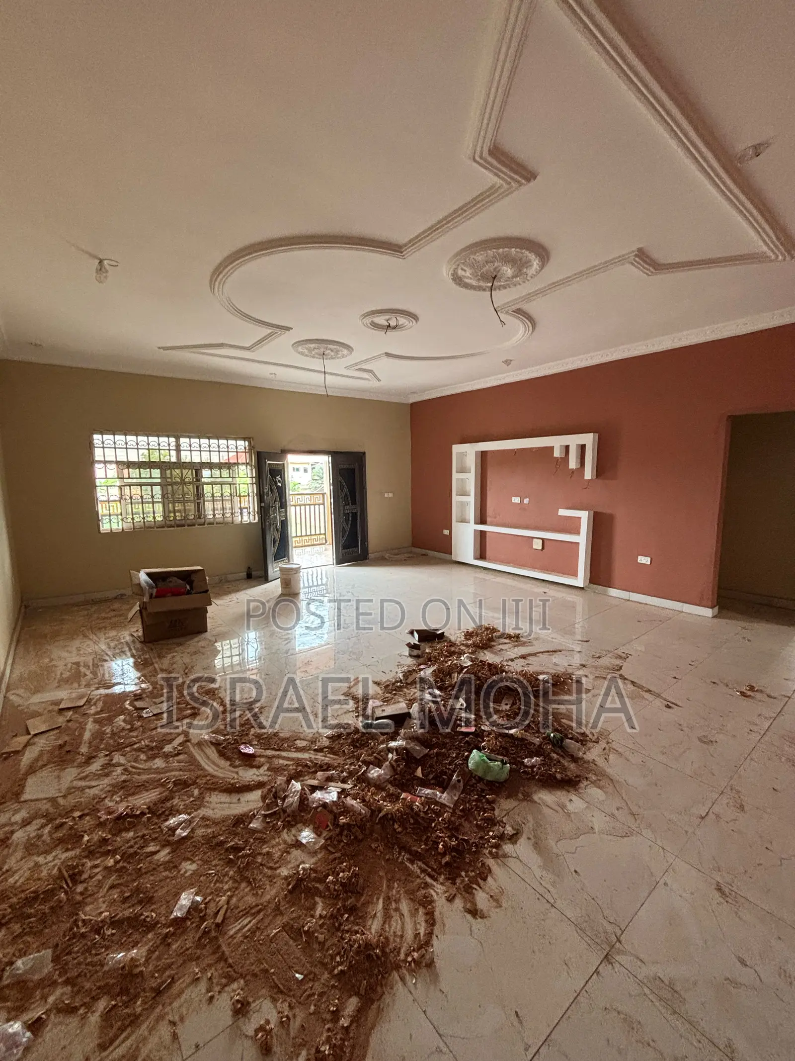 3bdrm Apartment in Chicken Man Pizza, Frafraha for rent