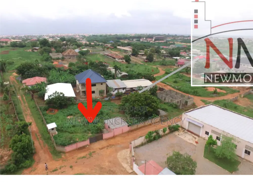 1and 1/2 Plot for Sale at Oyibi