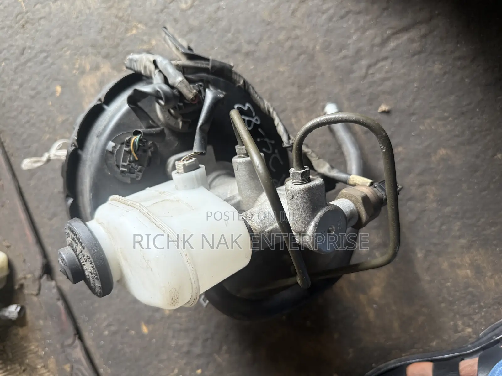 Toyota Tundra 2013 Brake Pot