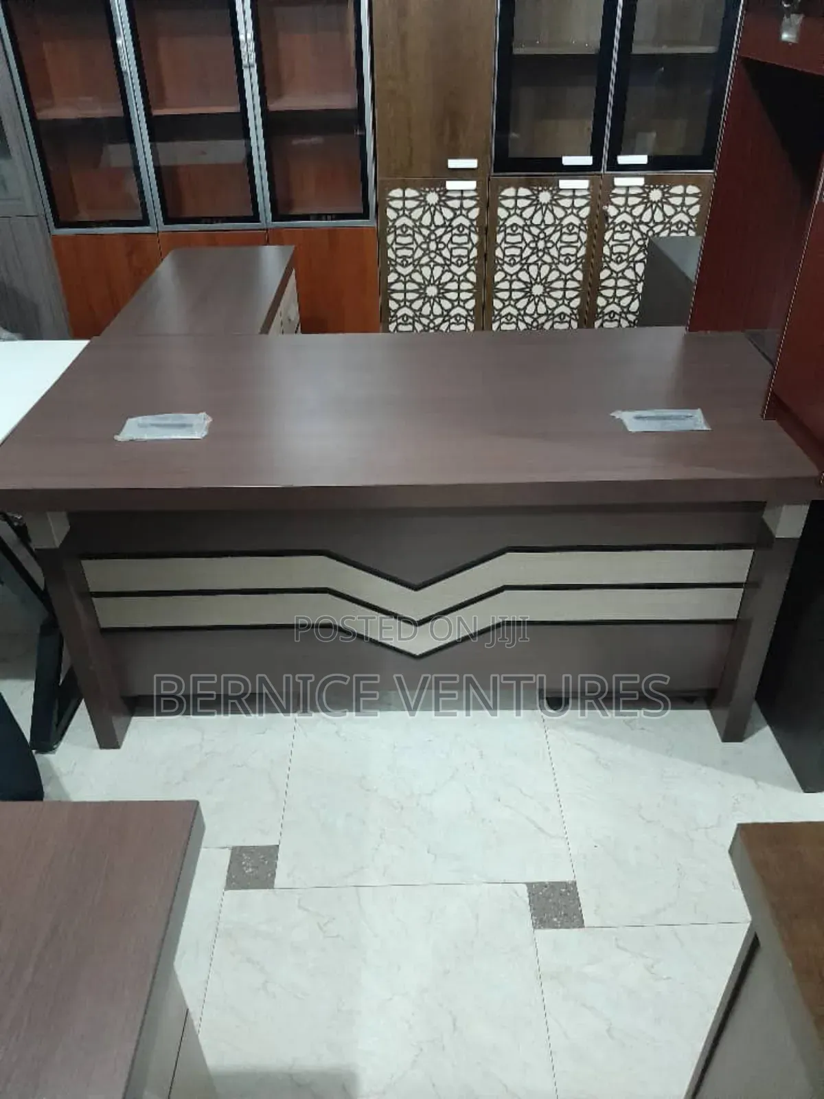 L Shape Office Table for Sale