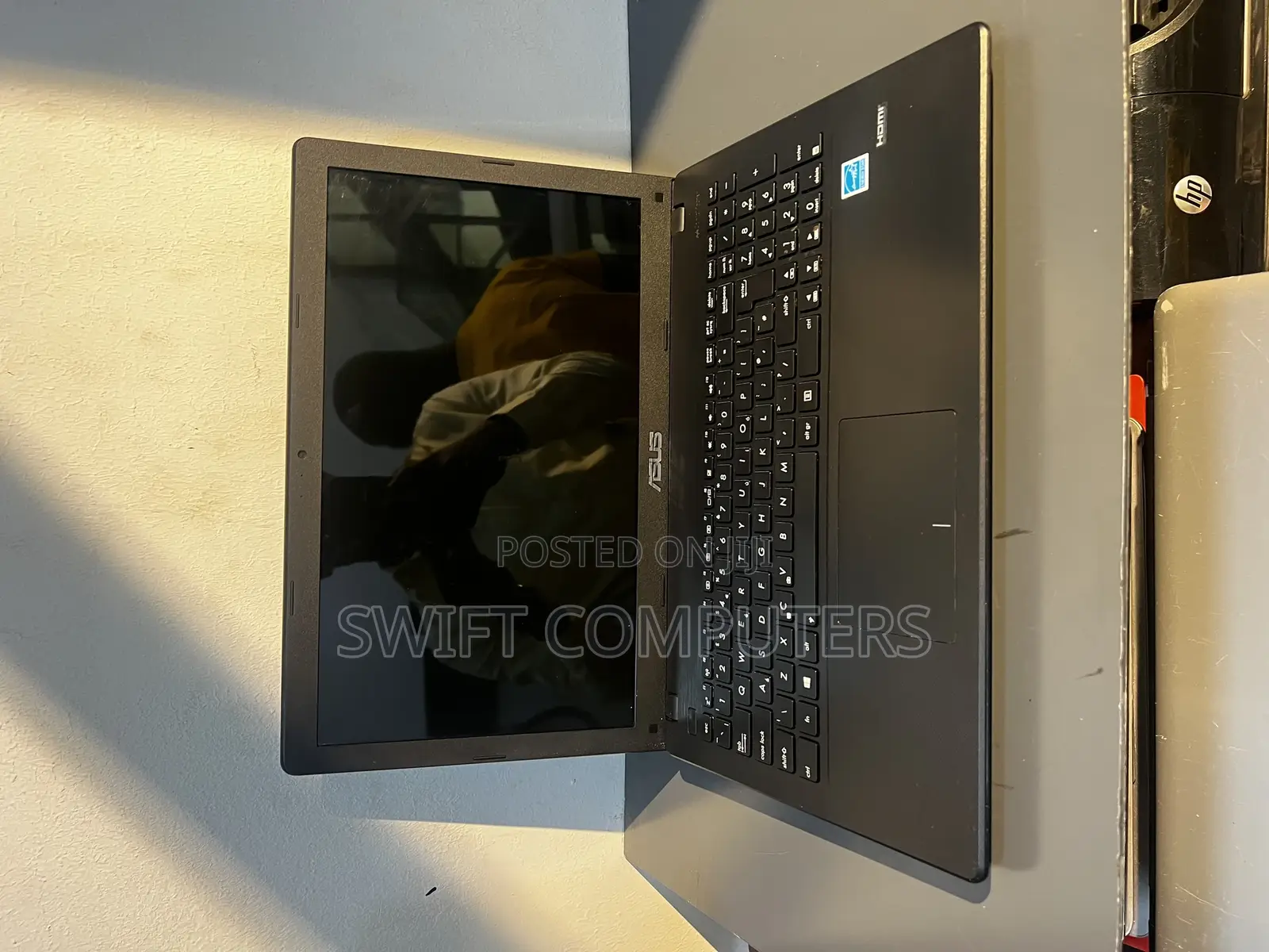 Laptop XMG Core 17 8GB Intel Core i7 SSD 256GB