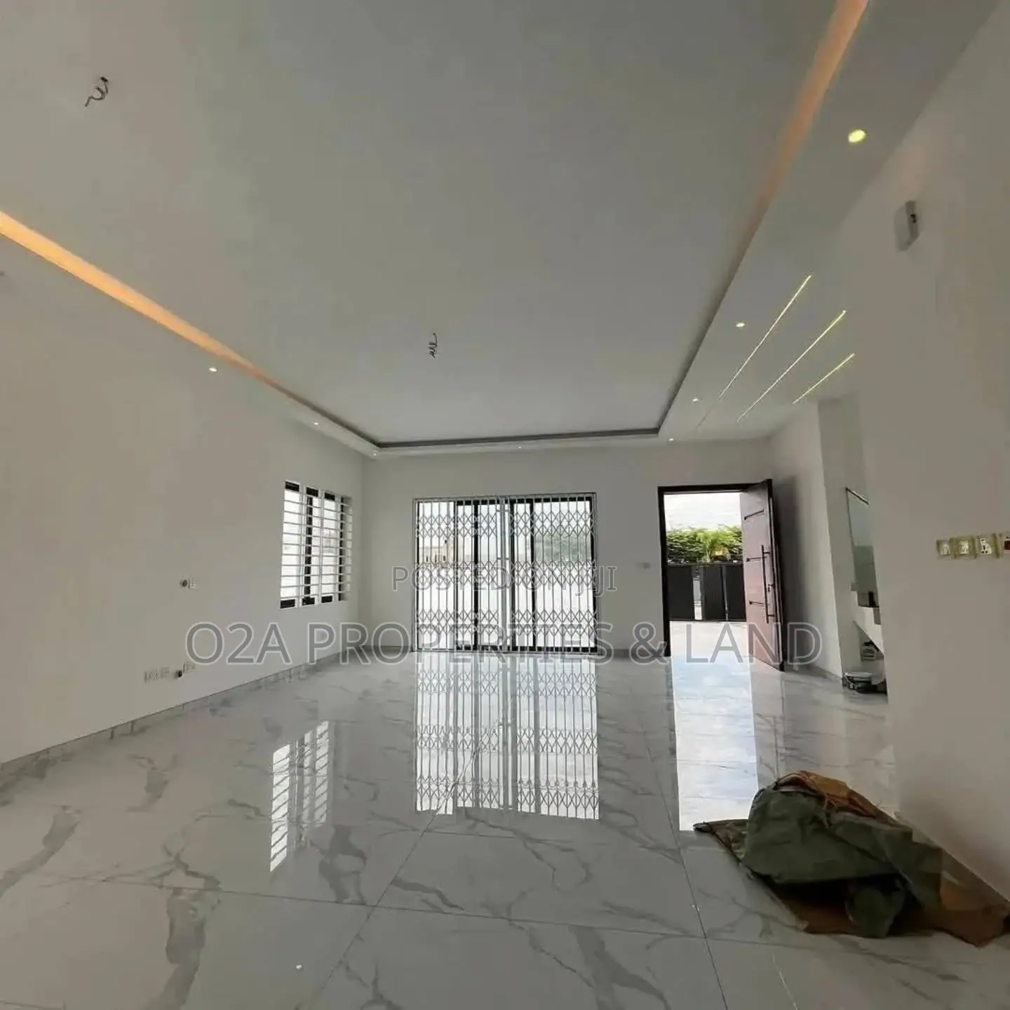 4bdrm House in Sakumono for sale
