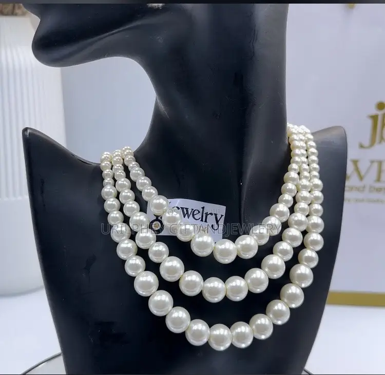Classy Pearls 3 in 1 Necklace