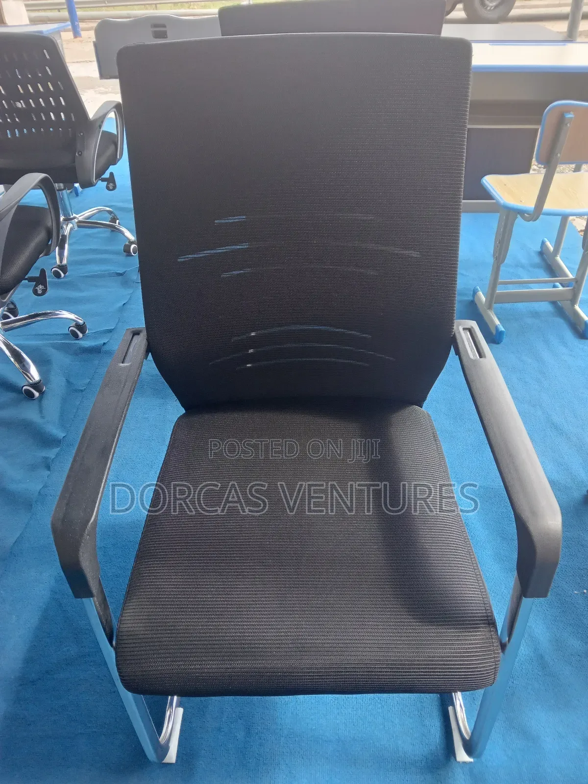 Stacking Visitor's Chair