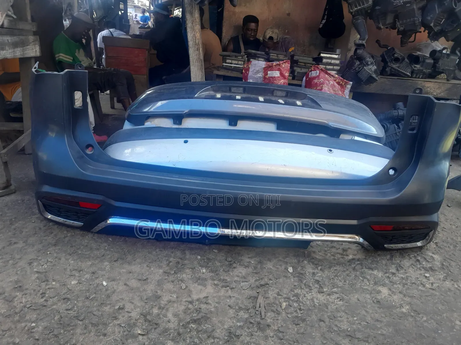 Toyota Highlander 2022 Back Bumper Se