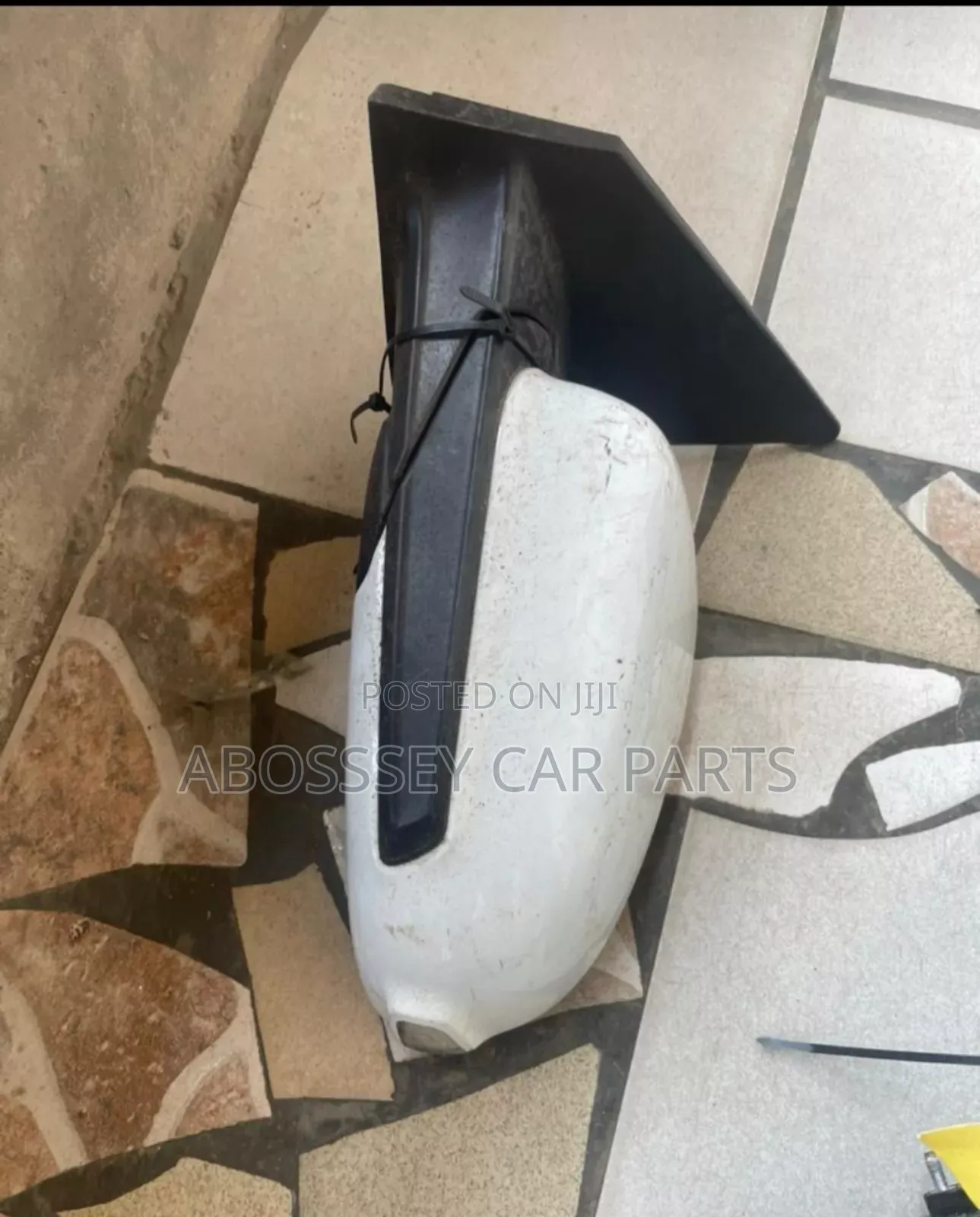 Hyundai Kona Mirror Available