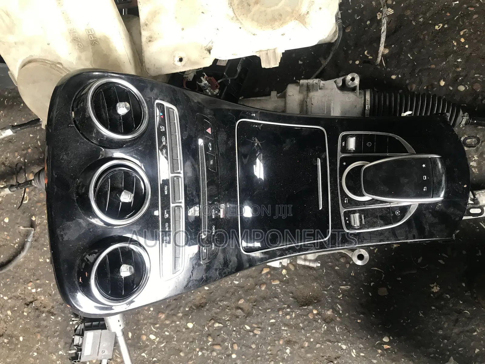 Mercedes Benz
