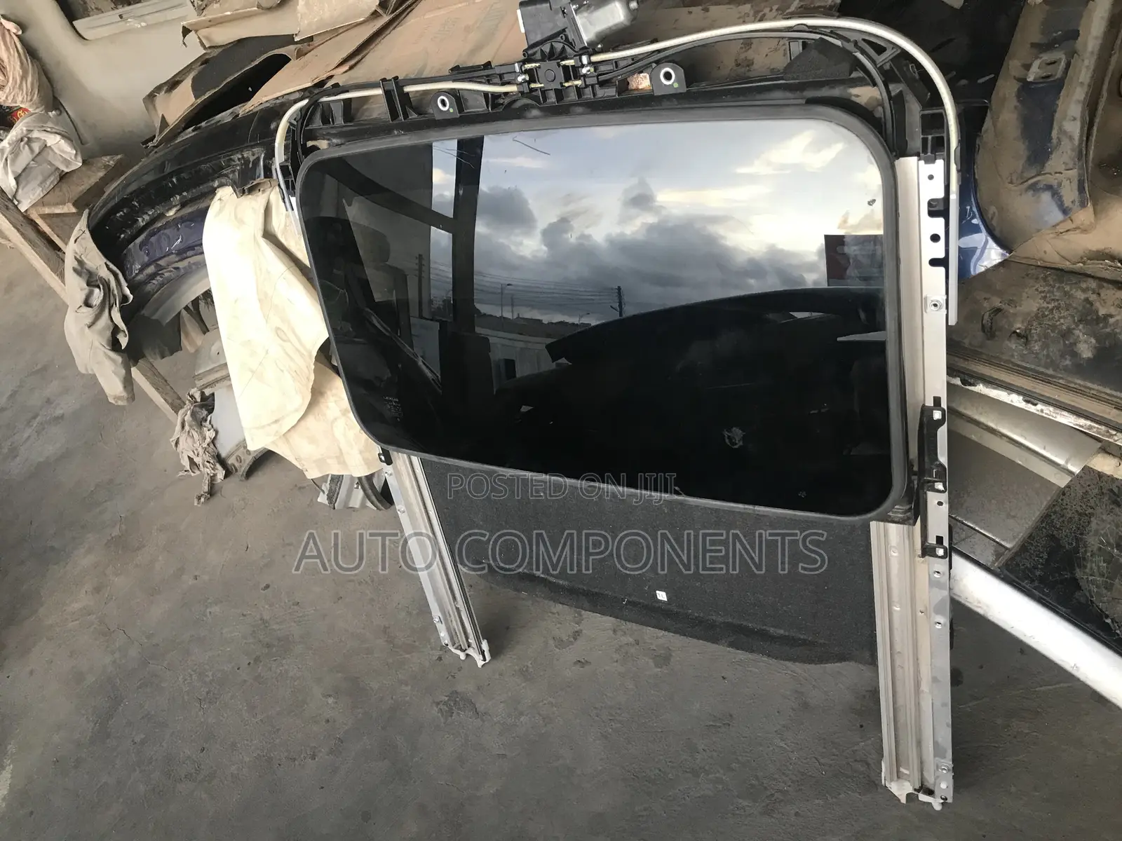 Toyota Corolla 2016 Sunroof (Complete)