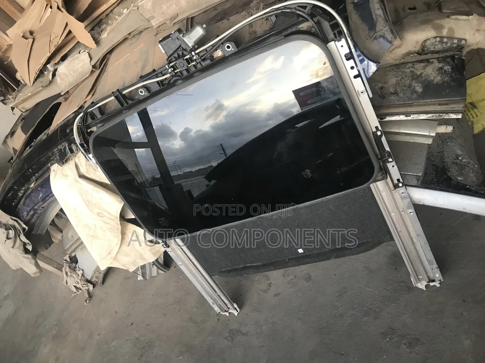 Toyota Corolla 2016 Sunroof (Complete)