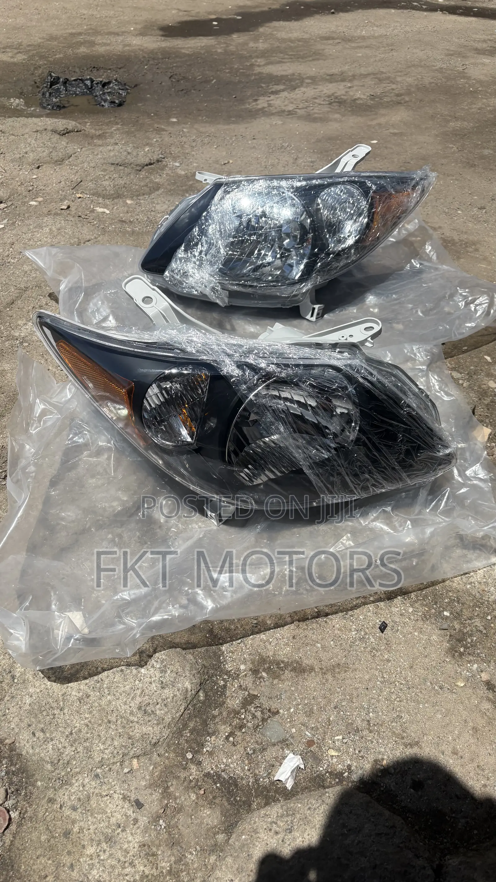 Pontiac Vibe Headlight Dark Sports 2002,2003,2004,2005,2006,