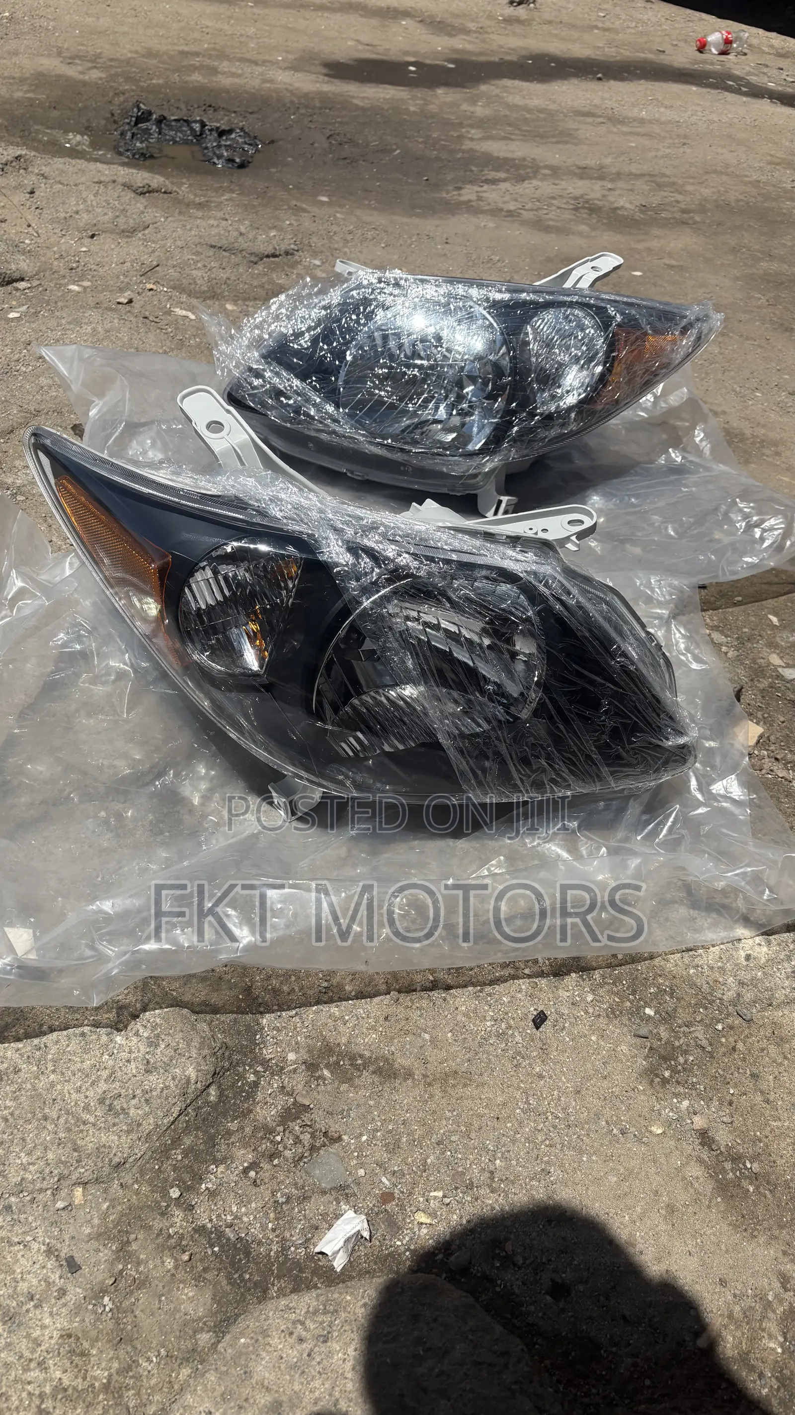 Pontiac Vibe Headlight Dark Sports 2002,2003,2004,2005,2006,