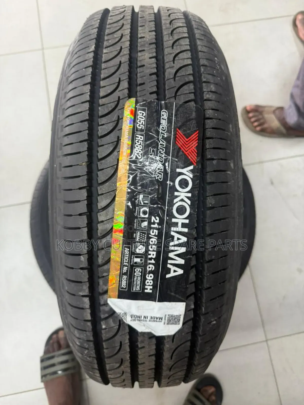 Original Yokohama 215/65r16 Tyres Available For All Cars