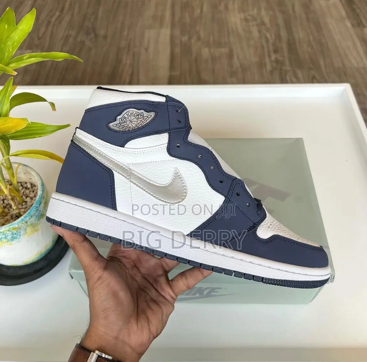 Air Jordan Midnight Blue