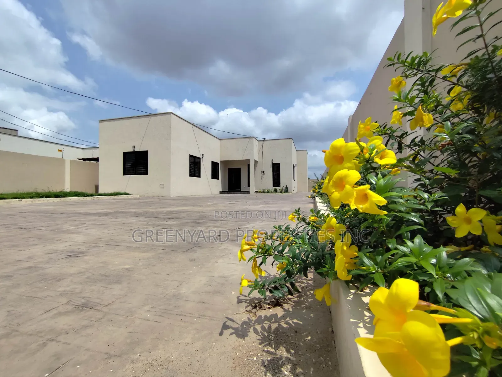 3bdrm House in East Legon Hills for sale