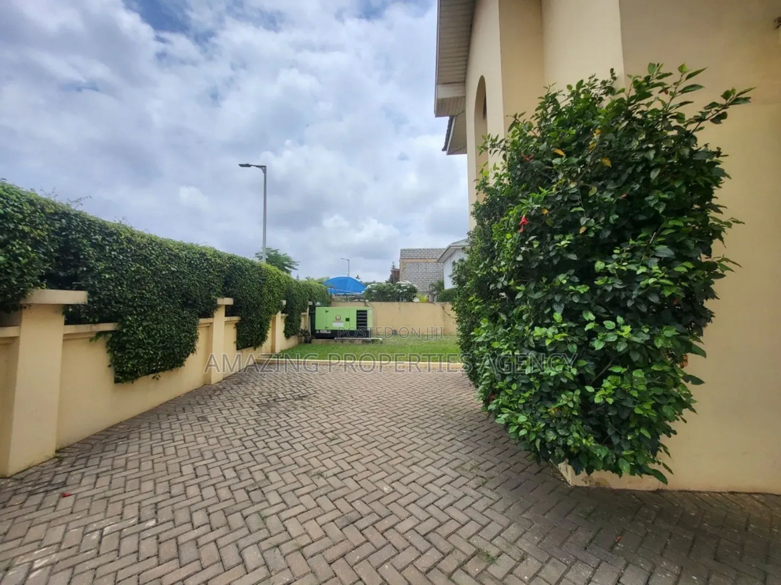 4bdrm Mansion in Cantonments for sale