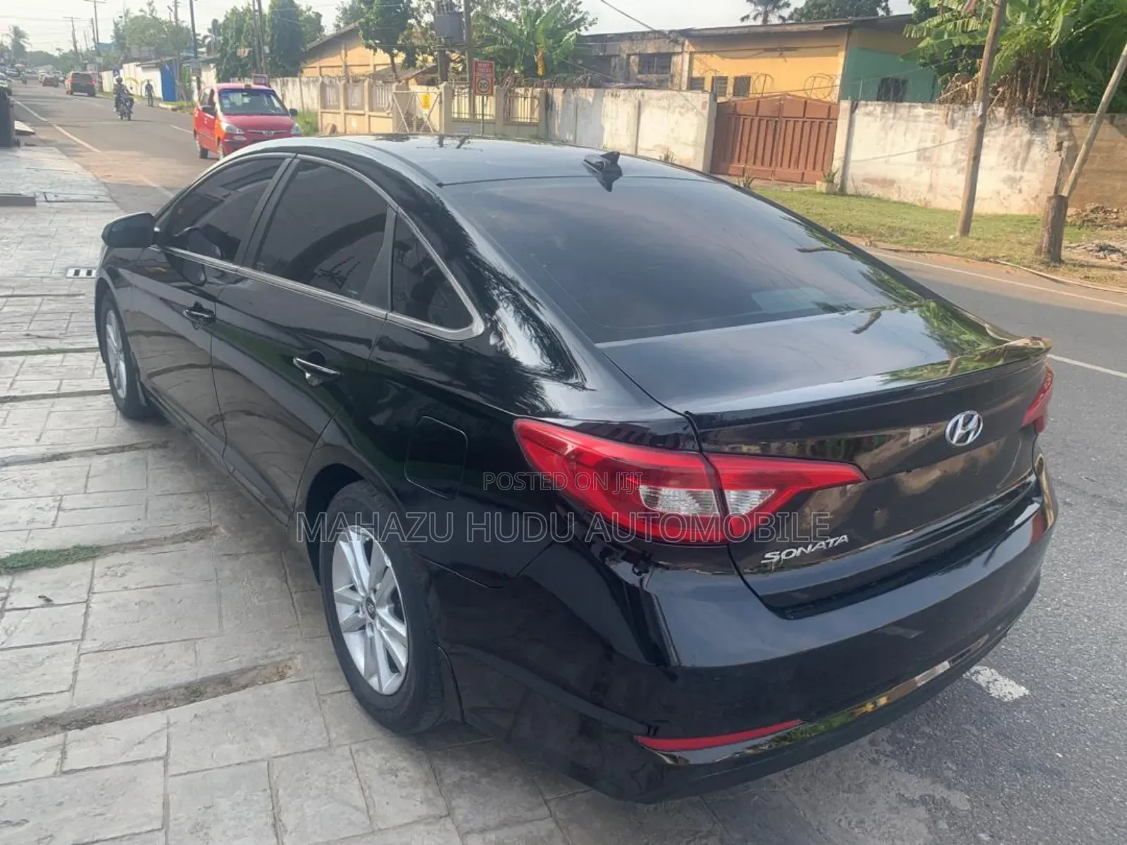 Hyundai Sonata Base Sedan FWD (2.4L 4cyl 6A) 2017 Black