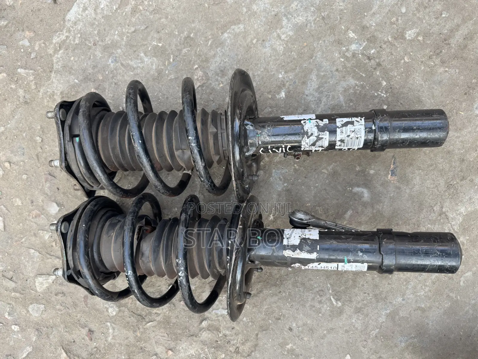 Honda Civic: 2017 to 2020 Front Shocks