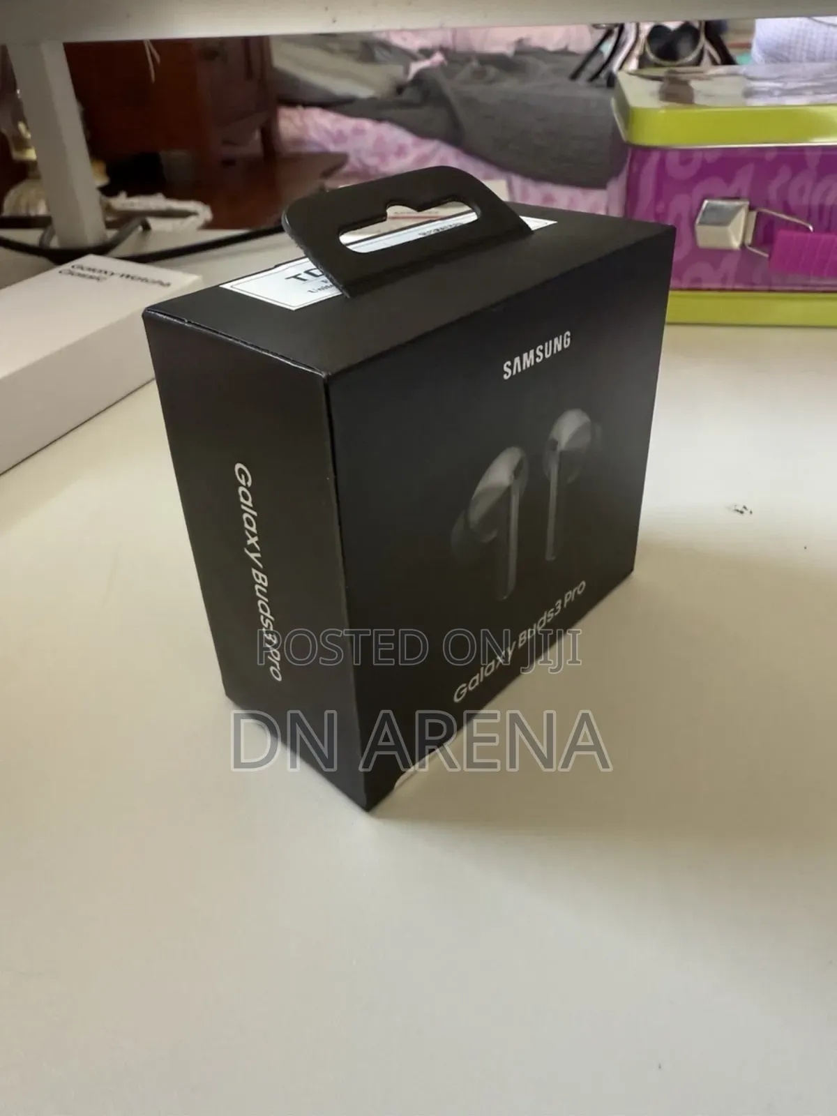 Samsung Galaxy Buds 3 Pro Noise Canceling Blade Lights