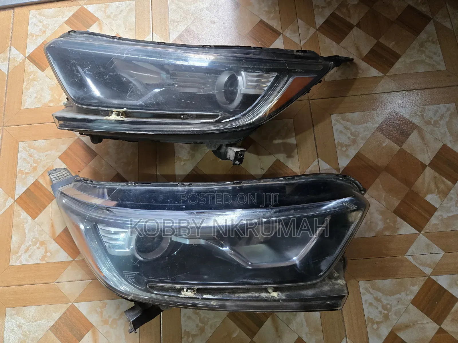 Honda CRV Headlights Pair