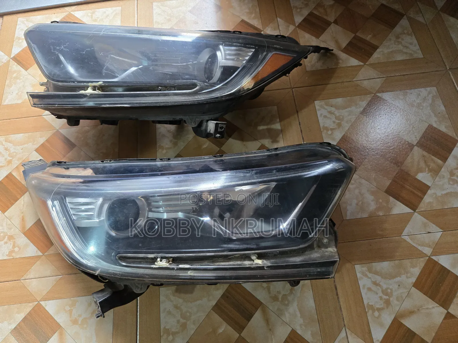 Honda CRV Headlights Pair