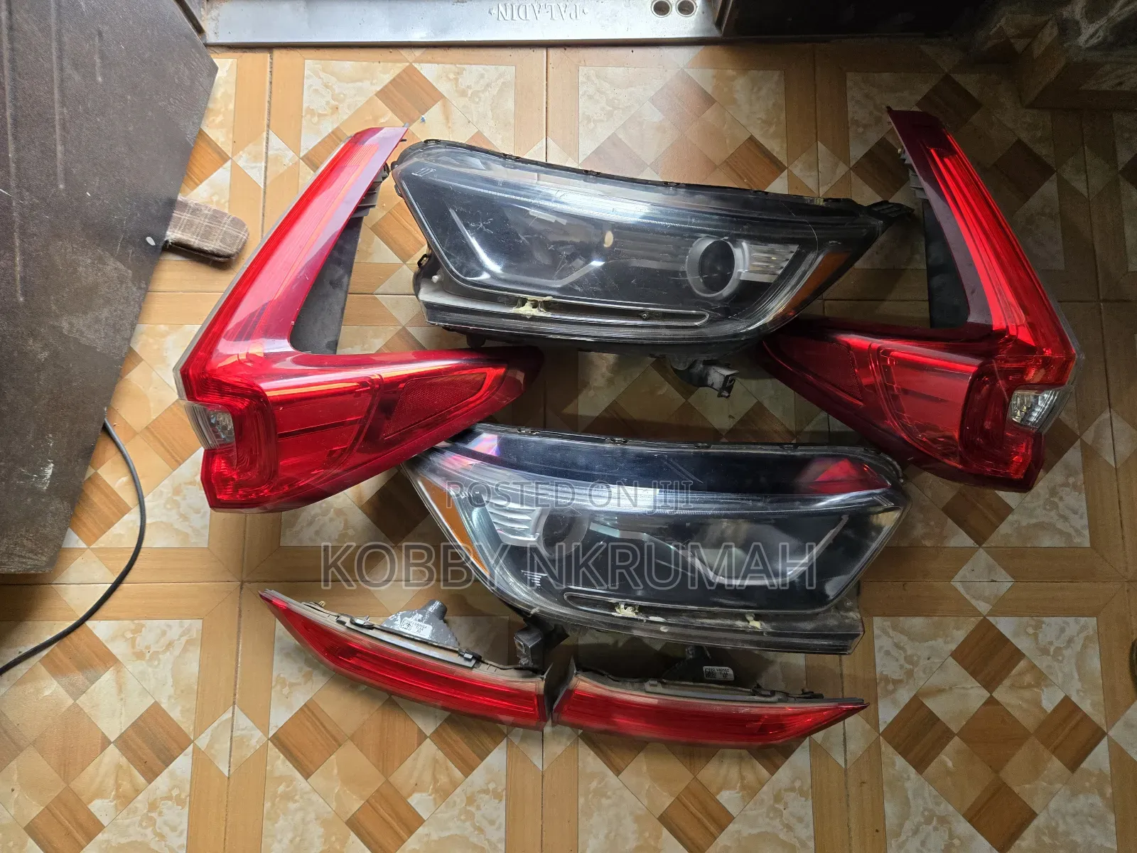 Honda CRV Tail Lights Pair