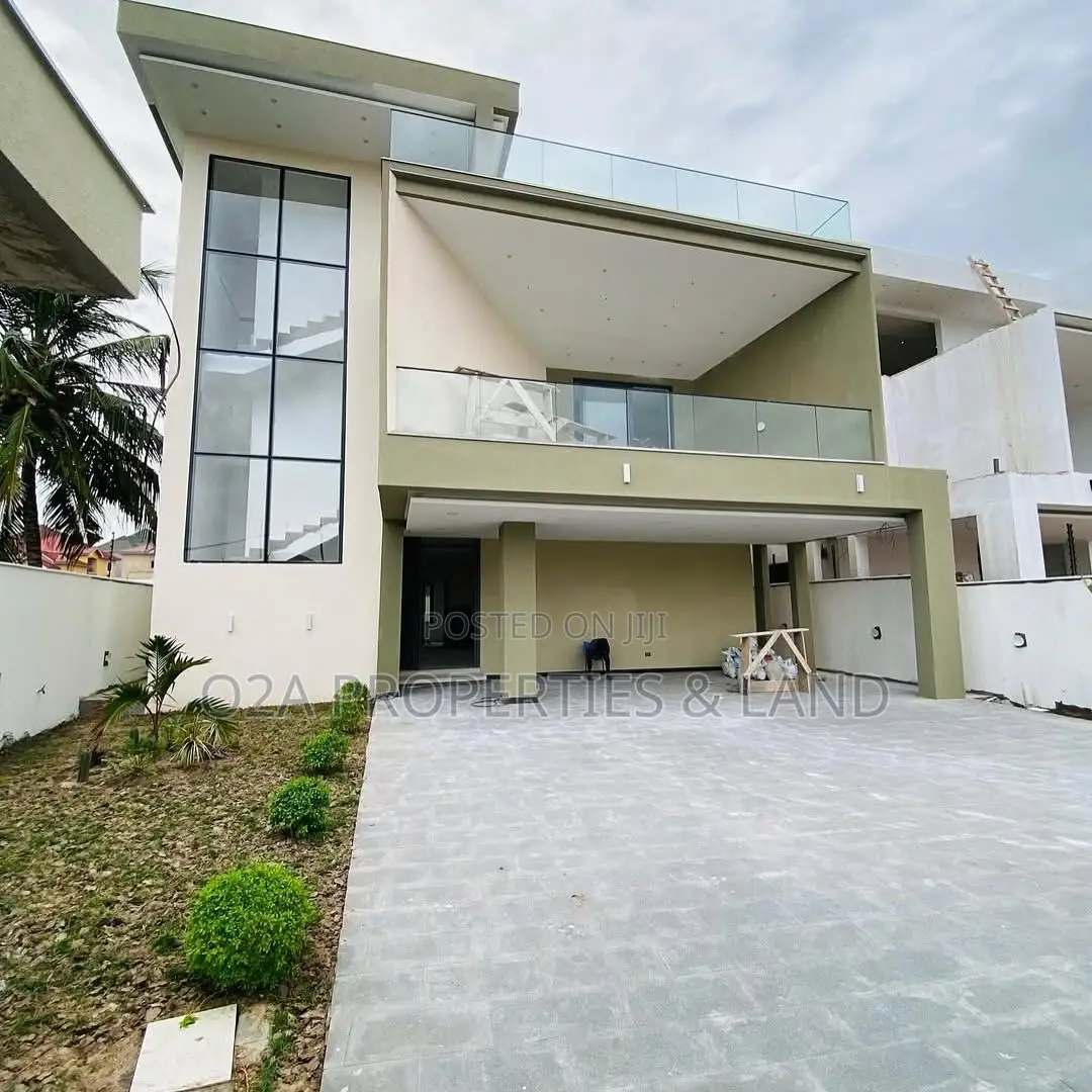 5bdrm House in Cantonment, Acquinas for sale