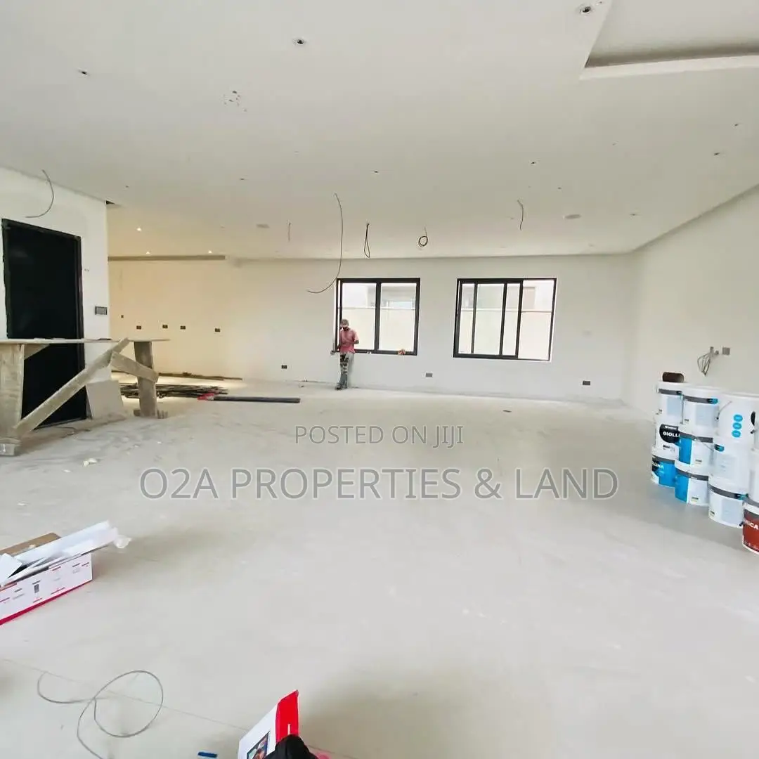 5bdrm House in Cantonment, Acquinas for sale