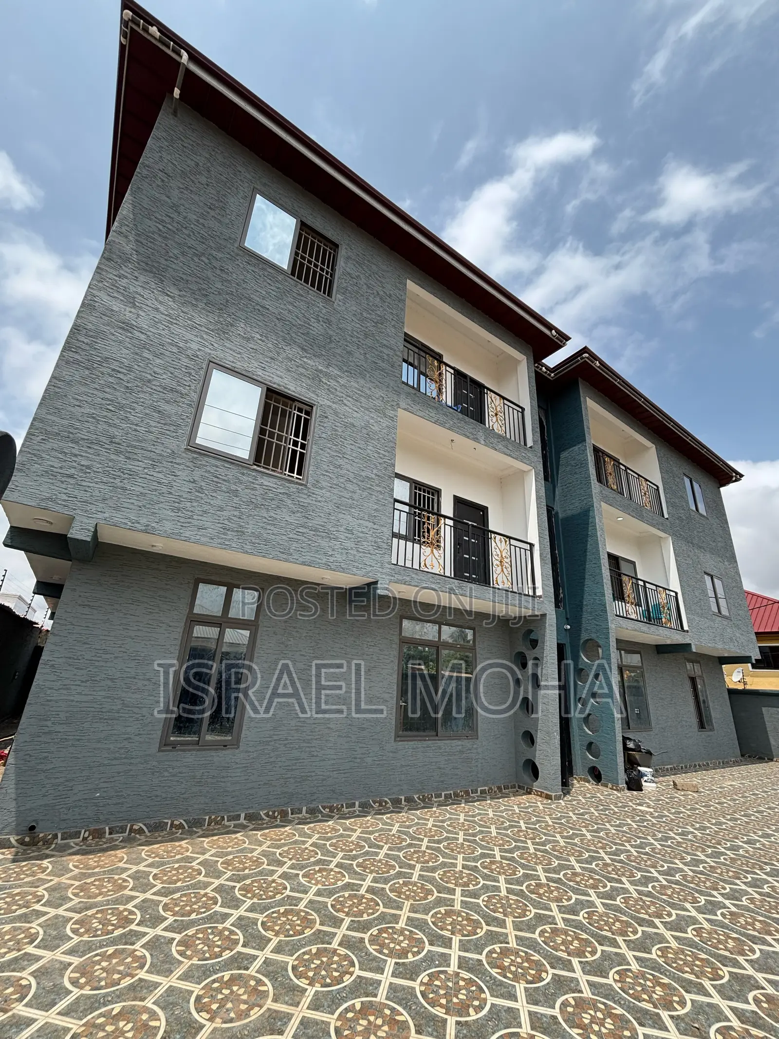 2bdrm Apartment in Little Roses, Ashaley Botwe for rent