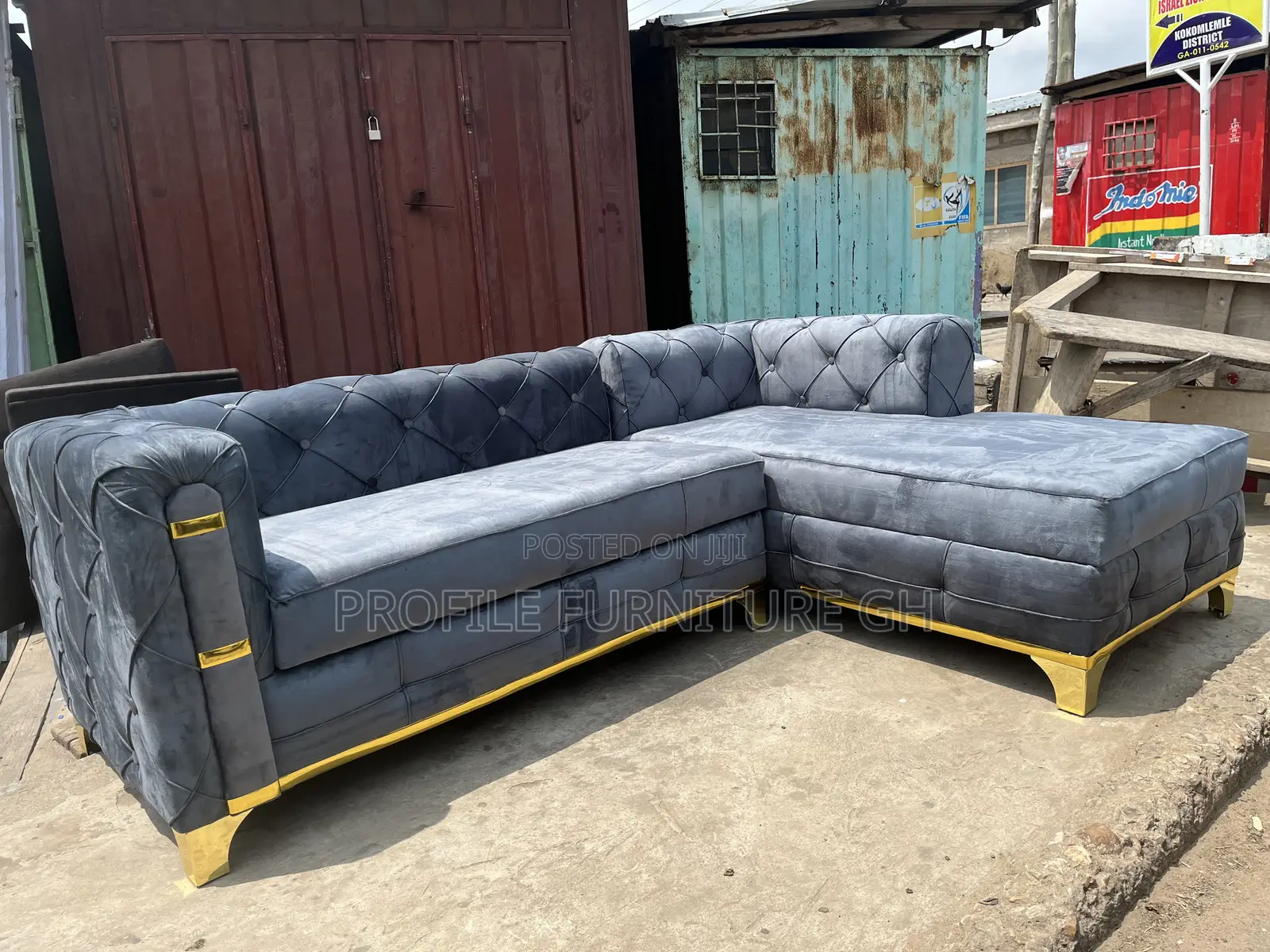 Available 2in1 L-shape Sofa // Luxurious And Durable