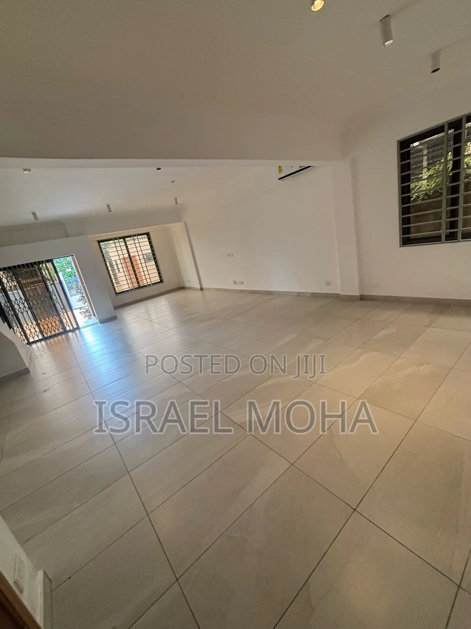 4bdrm Duplex in Oyarifa for Sale