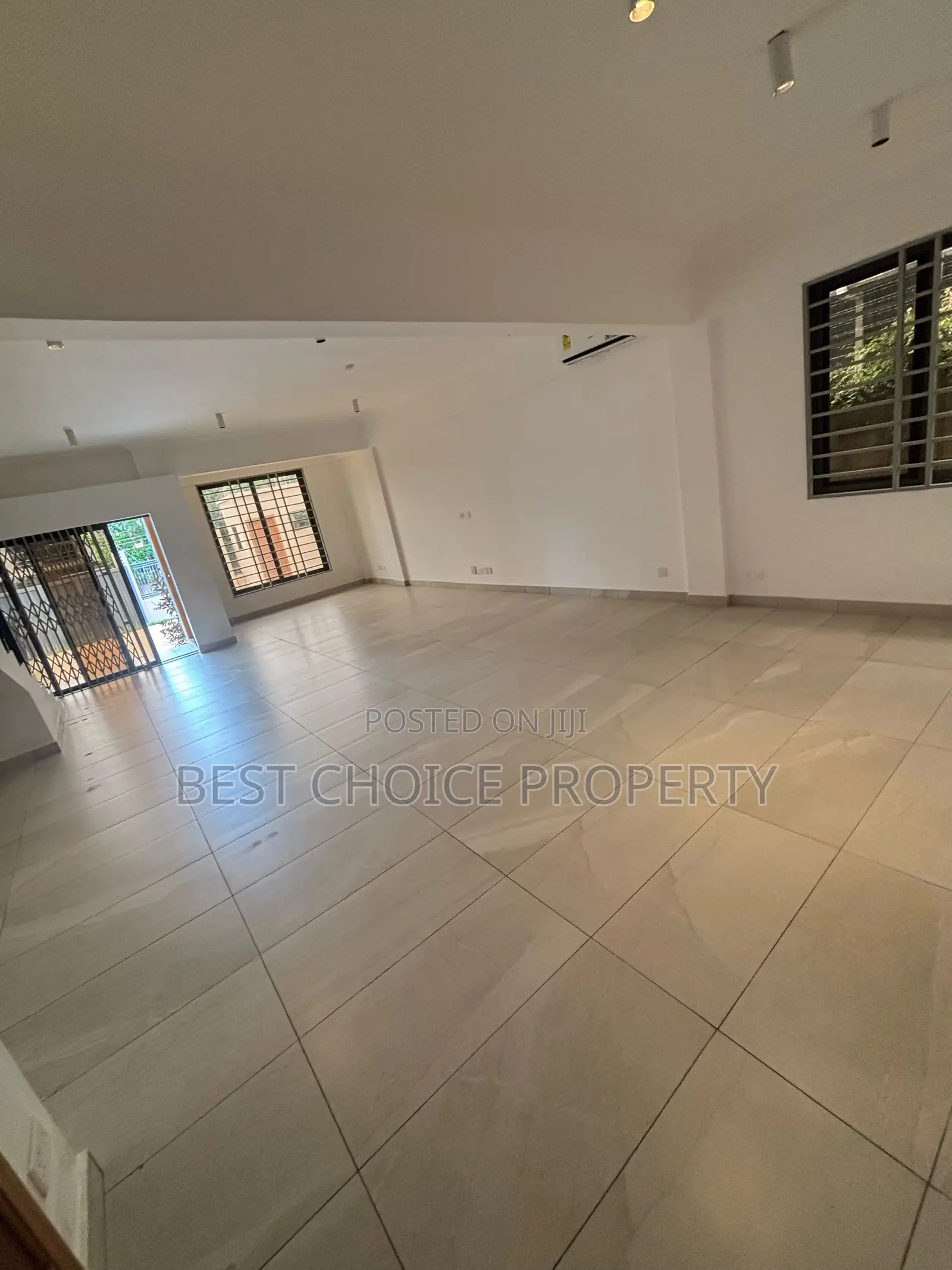 4bdrm Duplex in Oyarifa for Sale
