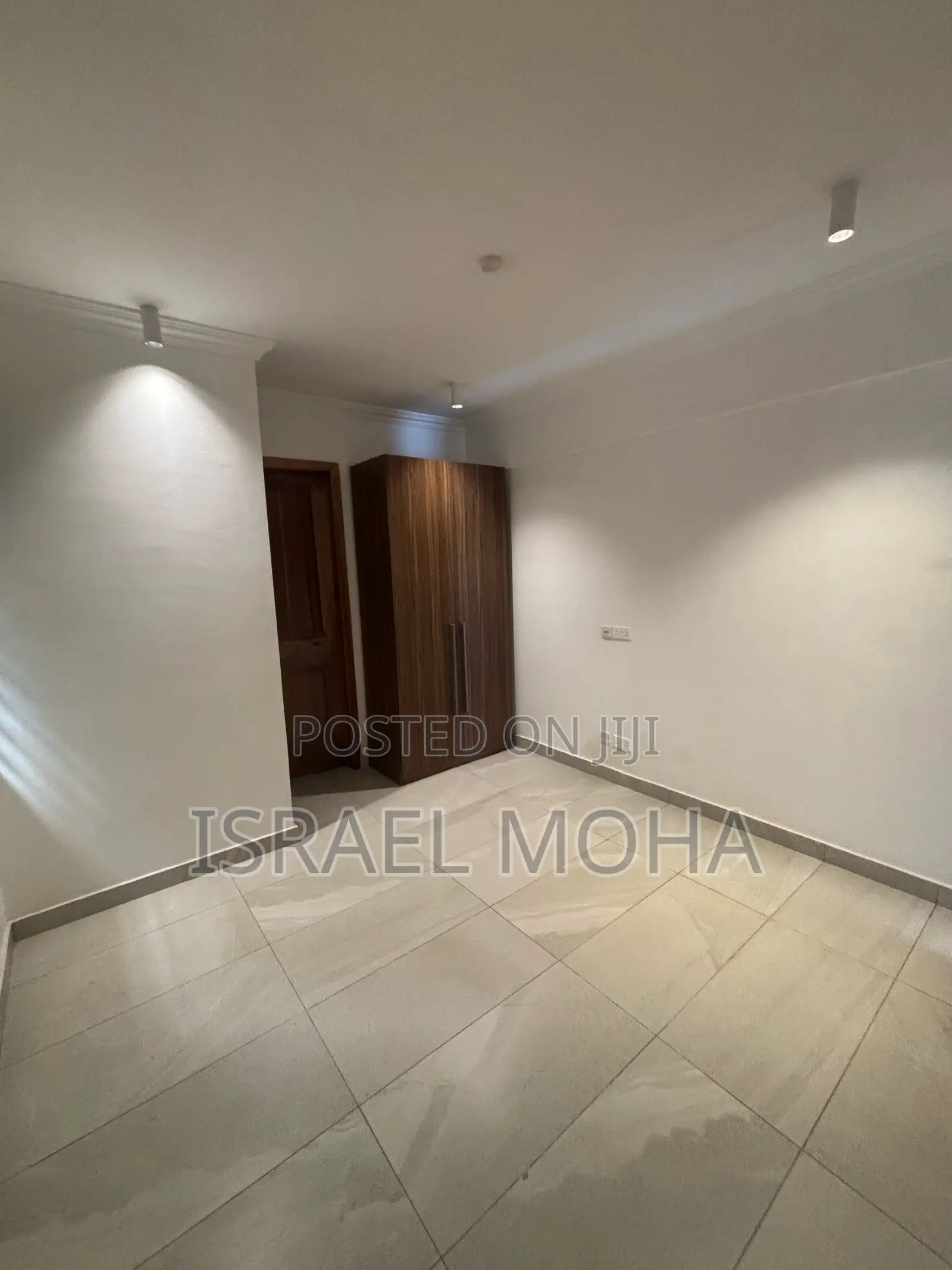 4bdrm Duplex in Oyarifa for Sale