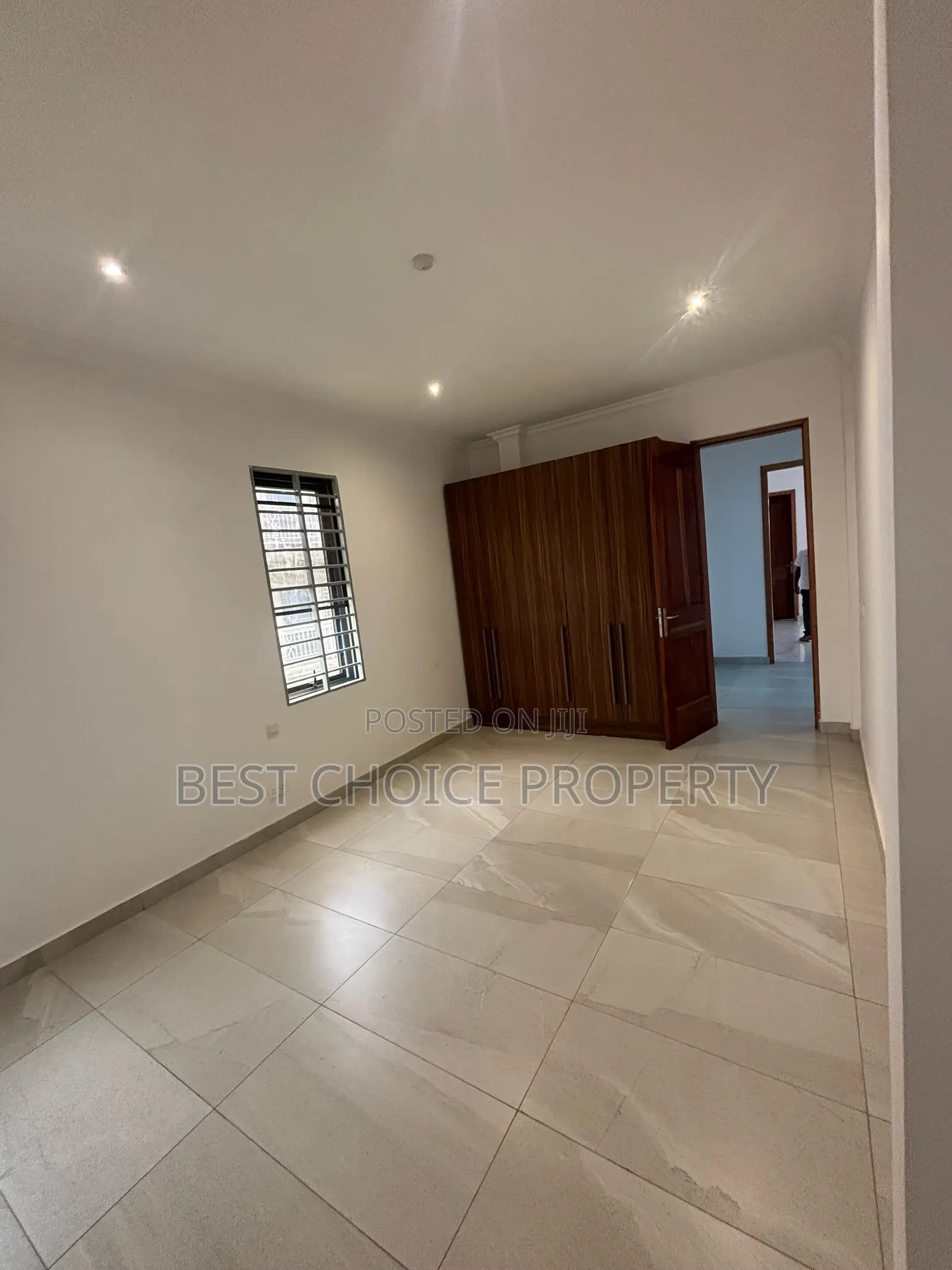 4bdrm Duplex in Oyarifa for Sale