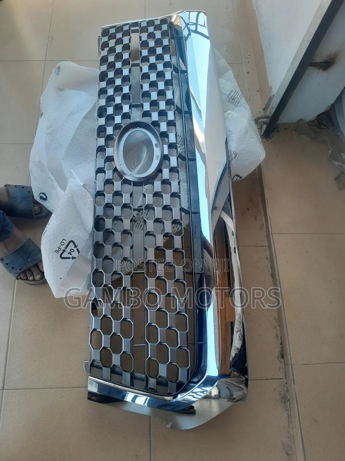 Tundra 2016 Grill