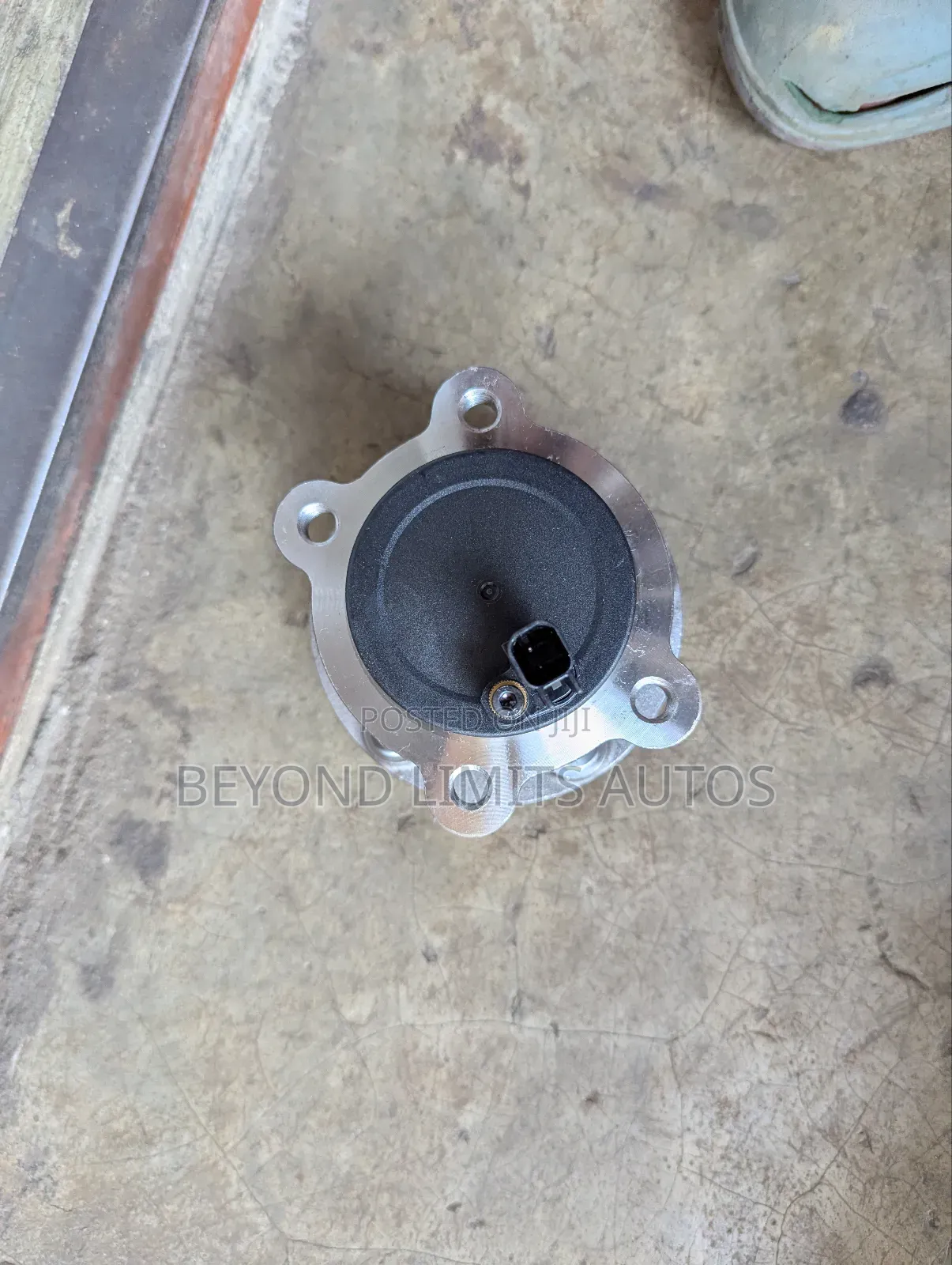 Ford Escape 2006,2007,2008,2009,2010,2011 Back Hub