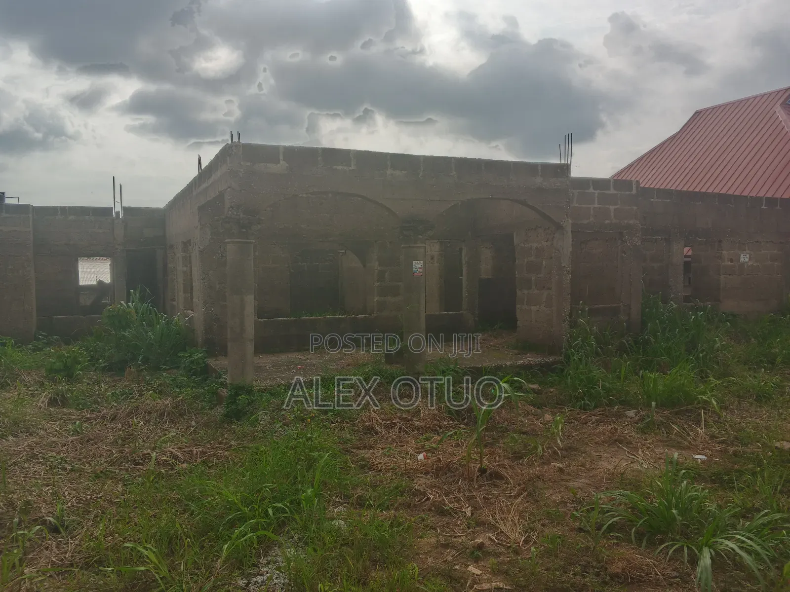 6bdrm House in Alex Otuo Properties, Kumasi Metropolitan for sale
