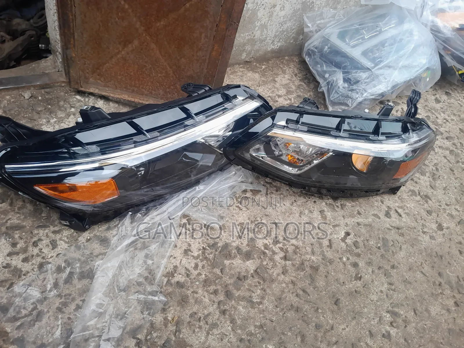 Chevrolet Malibu 2015 Headlight Pair