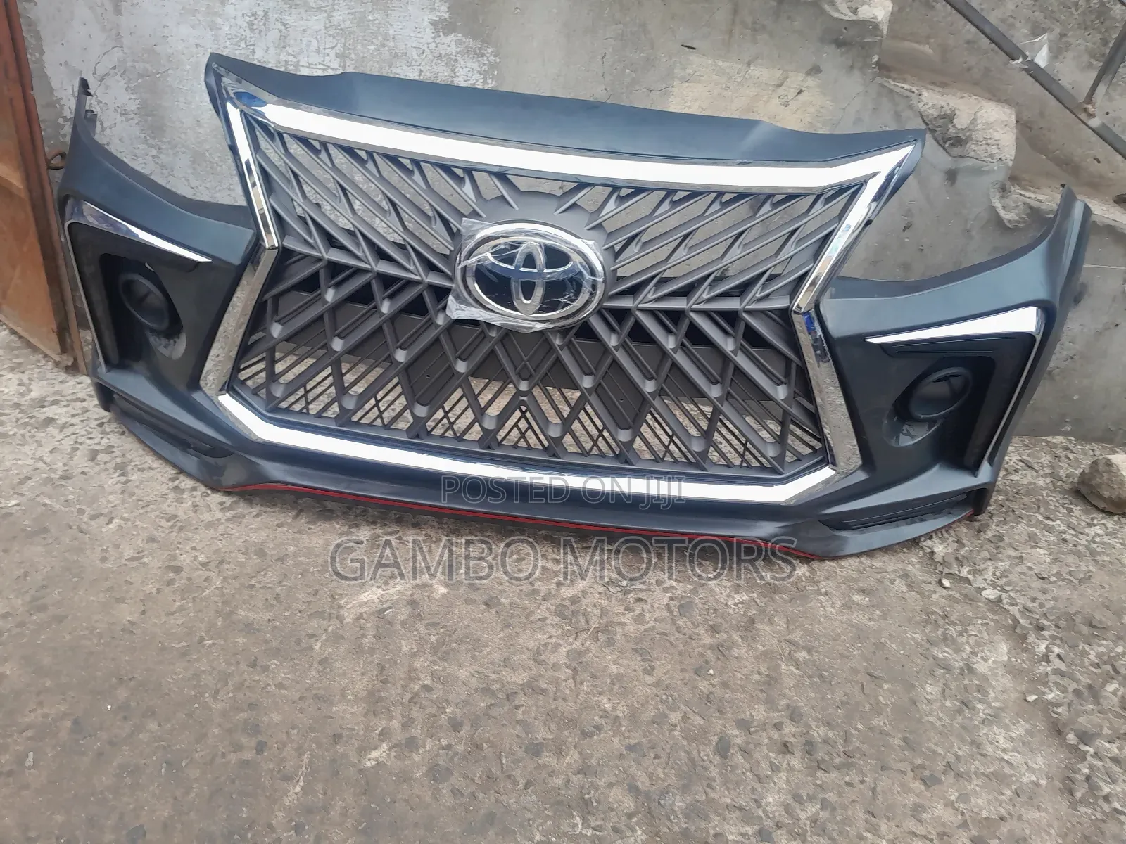 Toyota Fortuner 2010 Front Bumper Complete